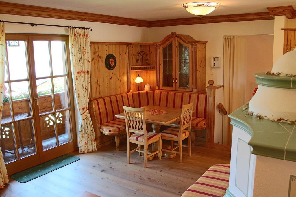 Ferienwohnung Schossleitner - Der Wohlfuehl-Ansitz Am Wolfgangsee Mit Weitblick Sankt Gilgen Cameră foto