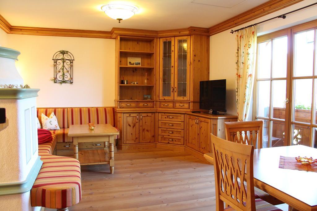 Ferienwohnung Schossleitner - Der Wohlfuehl-Ansitz Am Wolfgangsee Mit Weitblick Sankt Gilgen Cameră foto